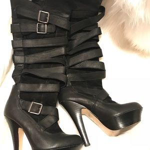 Bebe Jenna knew high strappy boots sz 7